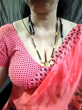 Chatroom XXX en direct de bhuvana_555