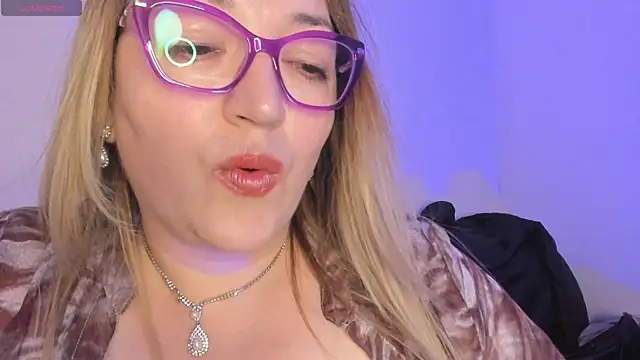 Naty_Mature_'s Live XXX Chat