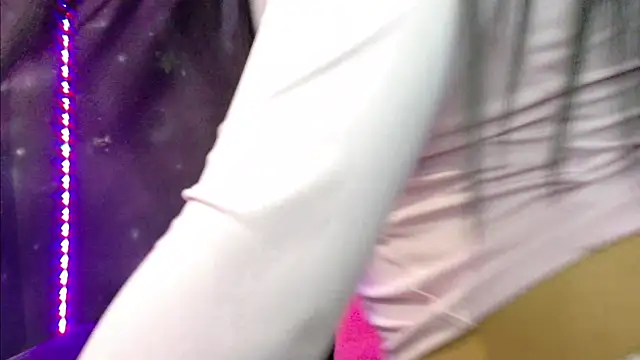 ValentinaRojass_'s Live XXX Chat