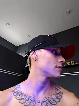 Chat +18 de maxwell_crazy1 ao vivo