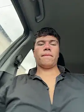 Chat +18 de Logan_smith1 ao vivo