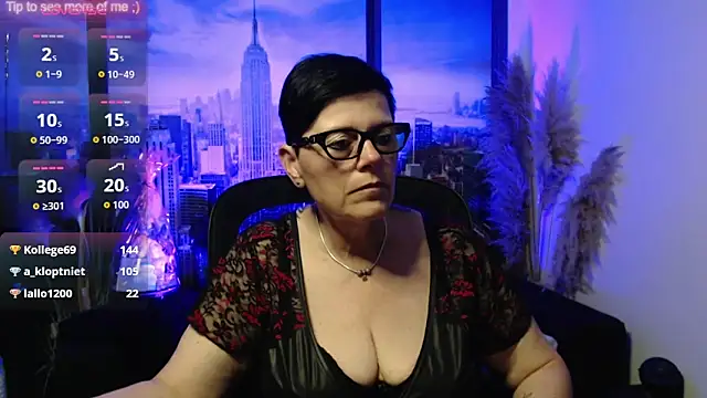 צ'אט XXX בשידור חי של ninarandmann