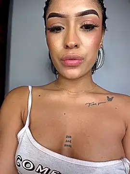 MystiqueXXX Live XXX-Chat