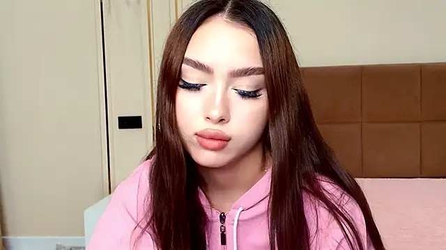צ'אט XXX בשידור חי של maddie_perezz