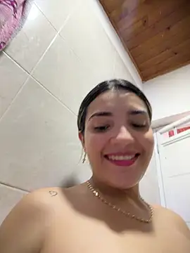 Sarita-candy Adlı Modelin Canlı XXX Sohbeti
