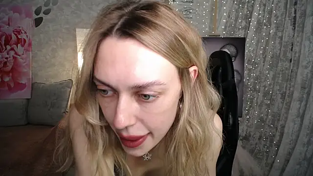 NickyAdamidi 现场XXX聊天