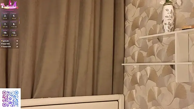 DaynaMacha's Live XXX Chat