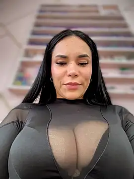 Naatalia 即時 XXX 聊天