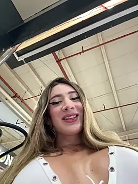 bunny_bicht Adlı Modelin Canlı XXX Sohbeti