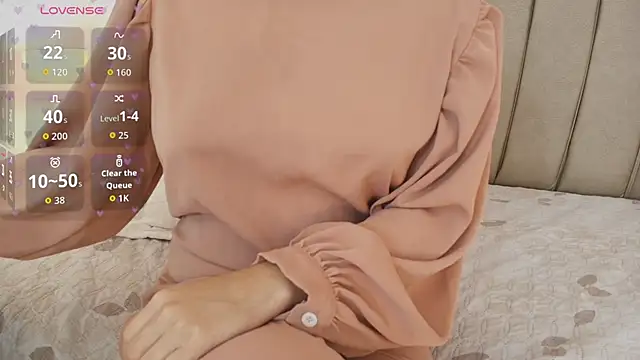rawiya Adlı Modelin Canlı XXX Sohbeti