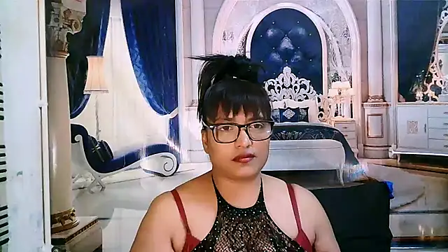 IndiaBlackPanther XXX чат на живо