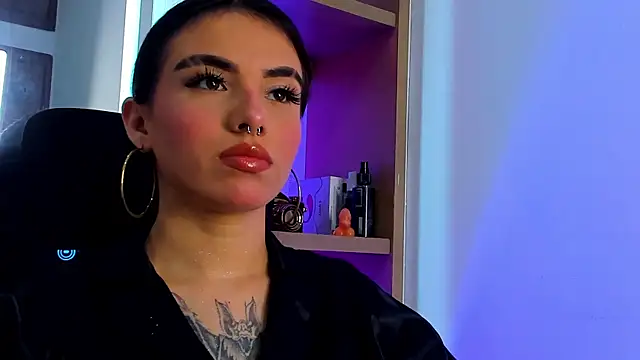 isabella_hv's Live XXX Chat