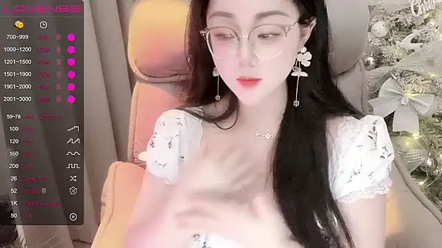 Monica-666888- 即時 XXX 聊天