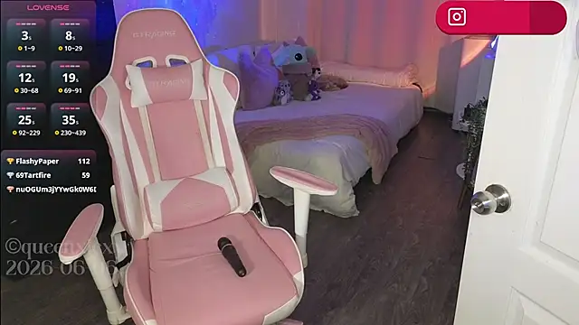Živý XXX chat queenxlexy