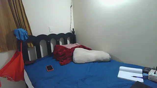 XXX chat uživo modela luxandracon23