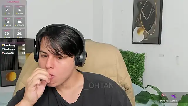 Thom_Ohtani live XXX chat