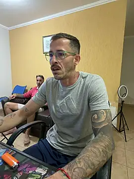 Chat +18 de MeladoDiMel ao vivo