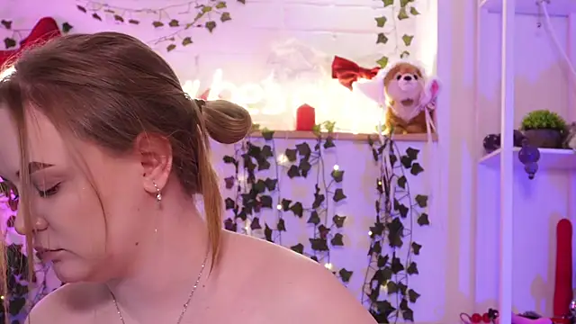 Онлайн чат XXX MonicaAsis