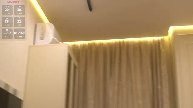 areuinme Live XXX-Chat