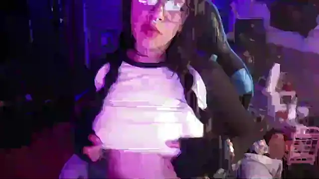 AngelaQueen_: απευθείας συνομιλία ΧΧΧ