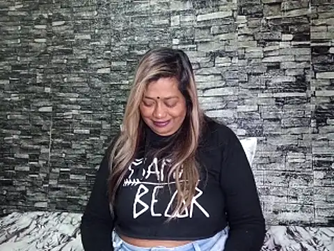 Mammabear_4u 现场XXX聊天