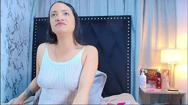 AvaX_777 라이브 XXX 채팅