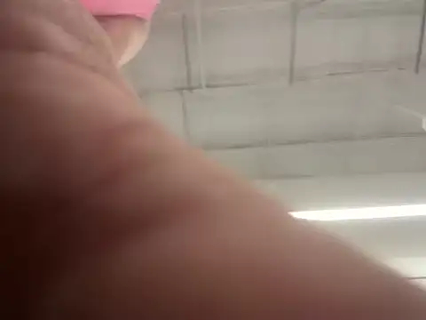 JockNThirsty: διαδικτυακό σόου στην κάμερα