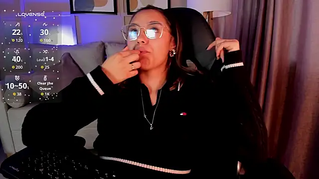 Chat +18 de _Sophie__miller ao vivo