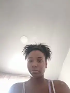 Chat XXX en directo de OshunHoney