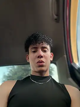 Chat +18 de yoursexyjose ao vivo