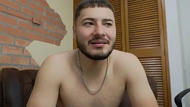 Brandon_01 即時 XXX 聊天