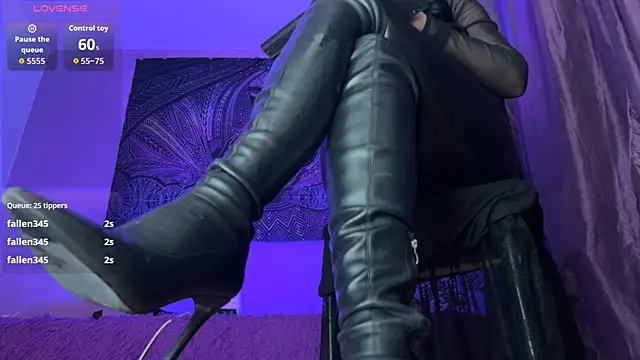 Helena__Femdom Chat XXX in diretta