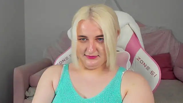 צ'אט XXX בשידור חי של LioraArdyn