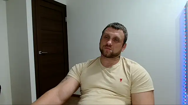 Živý XXX chat B-L-O-N-D