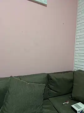 Kloe_rousse01 Adlı Modelin Canlı XXX Sohbeti