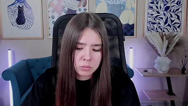 Živý XXX chat SayaHeartnet