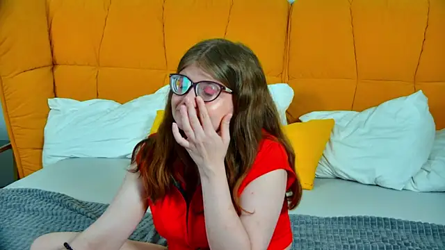 ChloeHalses – Naživo XXX chat