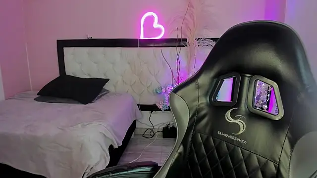 Czat XXX na żywo – Julieth_Caandy