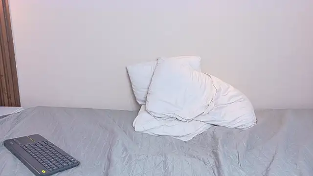 XXX chat uživo modela tanner-hard_