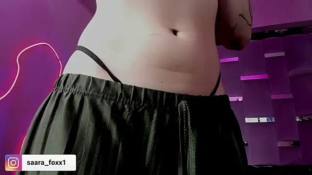 Sara_Foxx1's Live XXX Chat