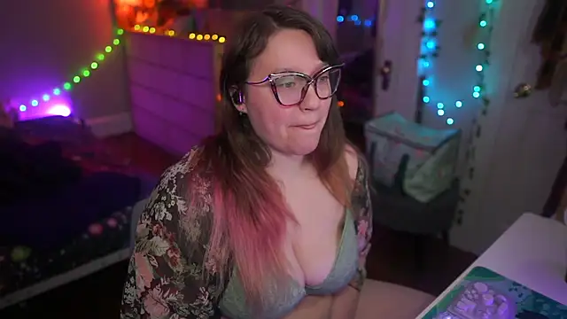 Chatroom XXX en direct de FireproofCuriousiteaze