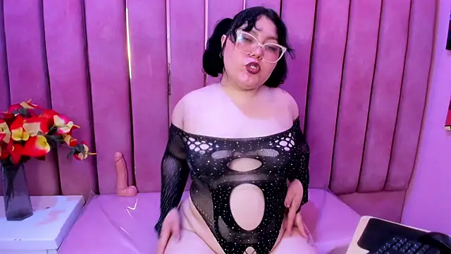 Sweet_Nova_ Adlı Modelin Canlı XXX Sohbeti