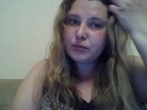 Chat XXX ao vivo de ParisMimi