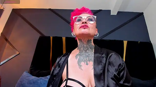 Онлайн чат XXX mistress_sandy