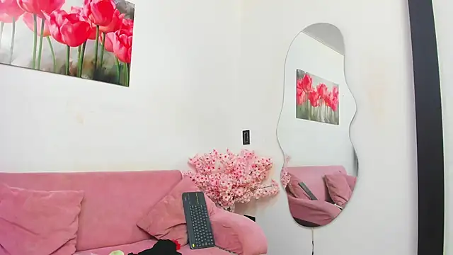 pinky_f00x live XXX chat