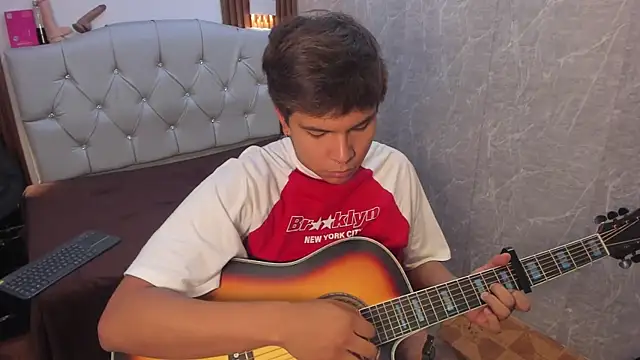 Thiago_Kozak 即時 XXX 聊天