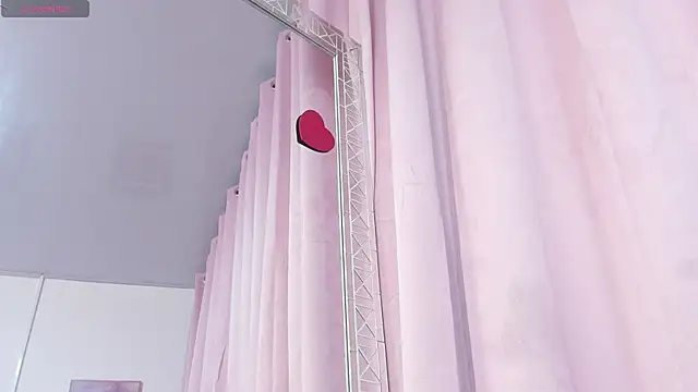 miajhonsonx's Live XXX Chat