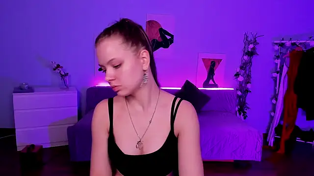 BetsyKiss Adlı Modelin Canlı XXX Sohbeti