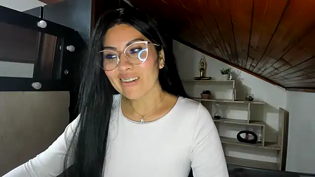 Tania_mature Chat XXX in diretta