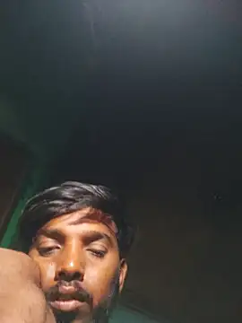 DesiblackkのライブXXXチャット